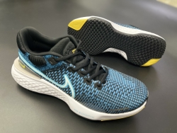 GIÀY ZOOMX INVINCIBLE RUN NAM NỮ CAO CẤP (XANH)